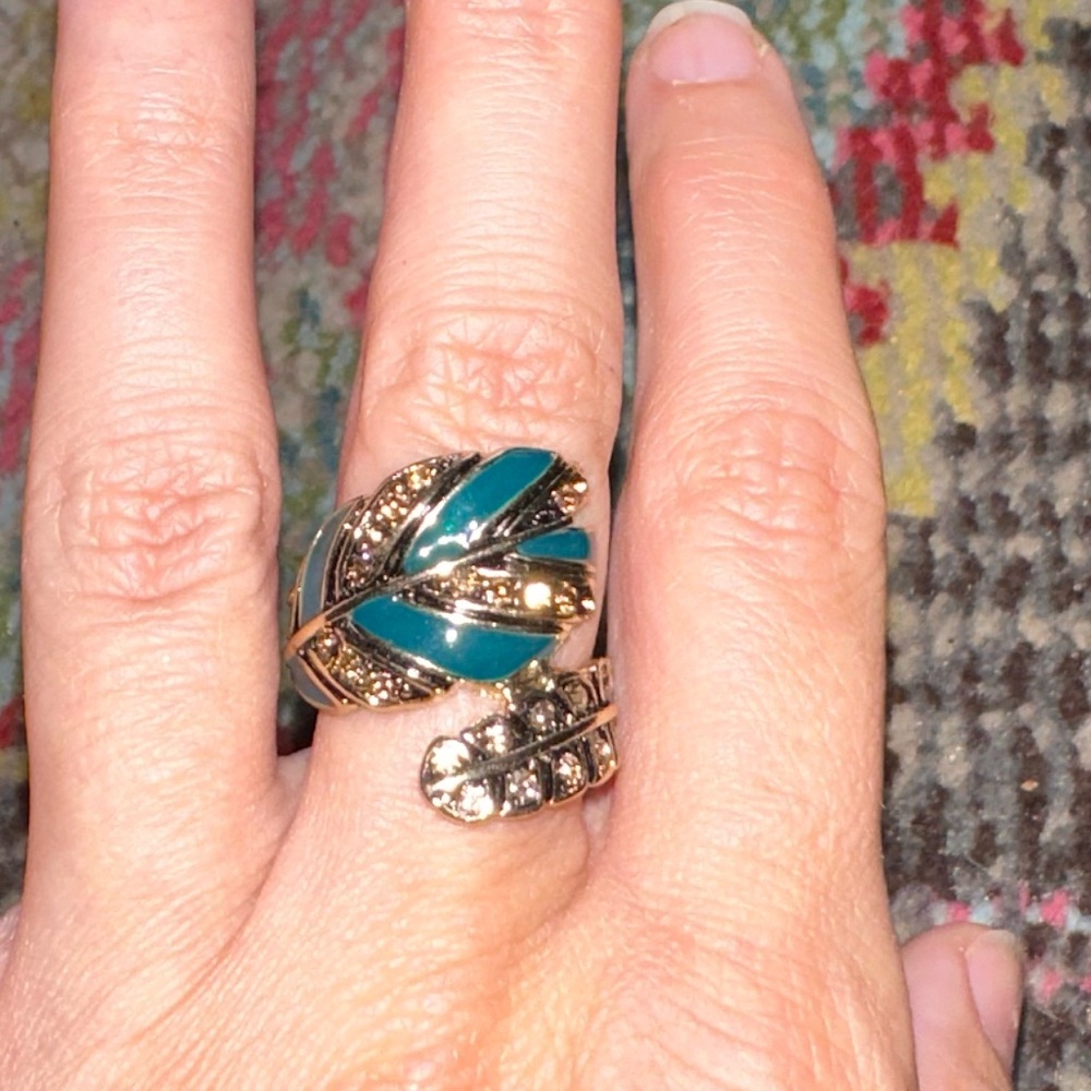 Feather ring